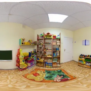 Estudiantes de Licenciatura en Educación Infantil virtual diseñando modelos de Evaluación del aprendizaje