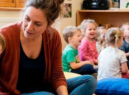 Señales de alerta en el desarrollo infantil de 0 a 5 años que docentes y cuidadores deben conocer | IBERO