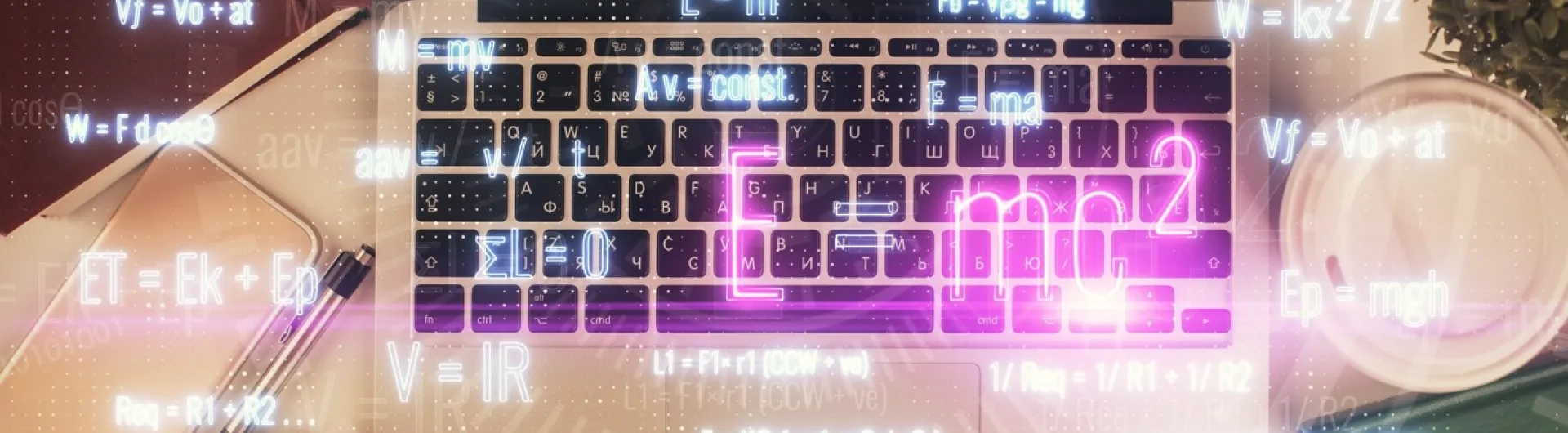 Concepto digital de fórmulas matemáticas sobre teclado, relacionado con el estudio virtual en la Licenciatura en Matemáticas.