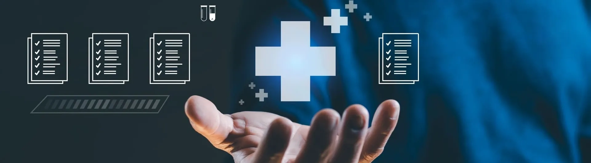 Cruz médica e iconos de gestión digital, concepto de transformación digital en calidad en salud