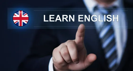 Estudiantes de Licenciatura en lenguas extranjeras preparándose para trabajos en ingles.